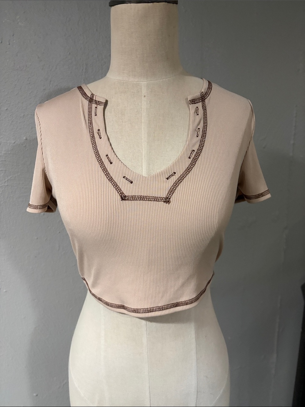 SHEIN Nude Ribbed Crop Top with Dark Contrast Stitching